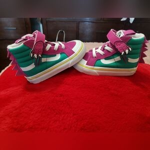 listing-status-banner